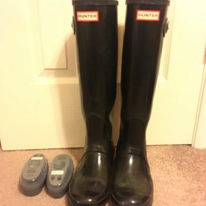 Hunter rain boots plus 2 cleaners